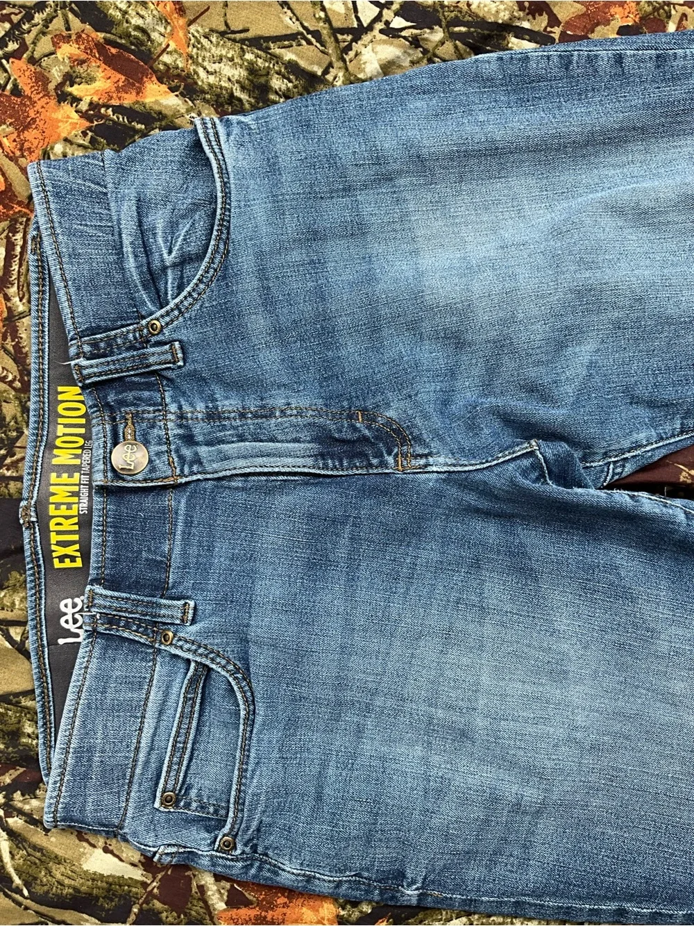 Lee Extreme Motion Men's Maddox Straight Fit Tapered Leg Stretch Jeans 32x32